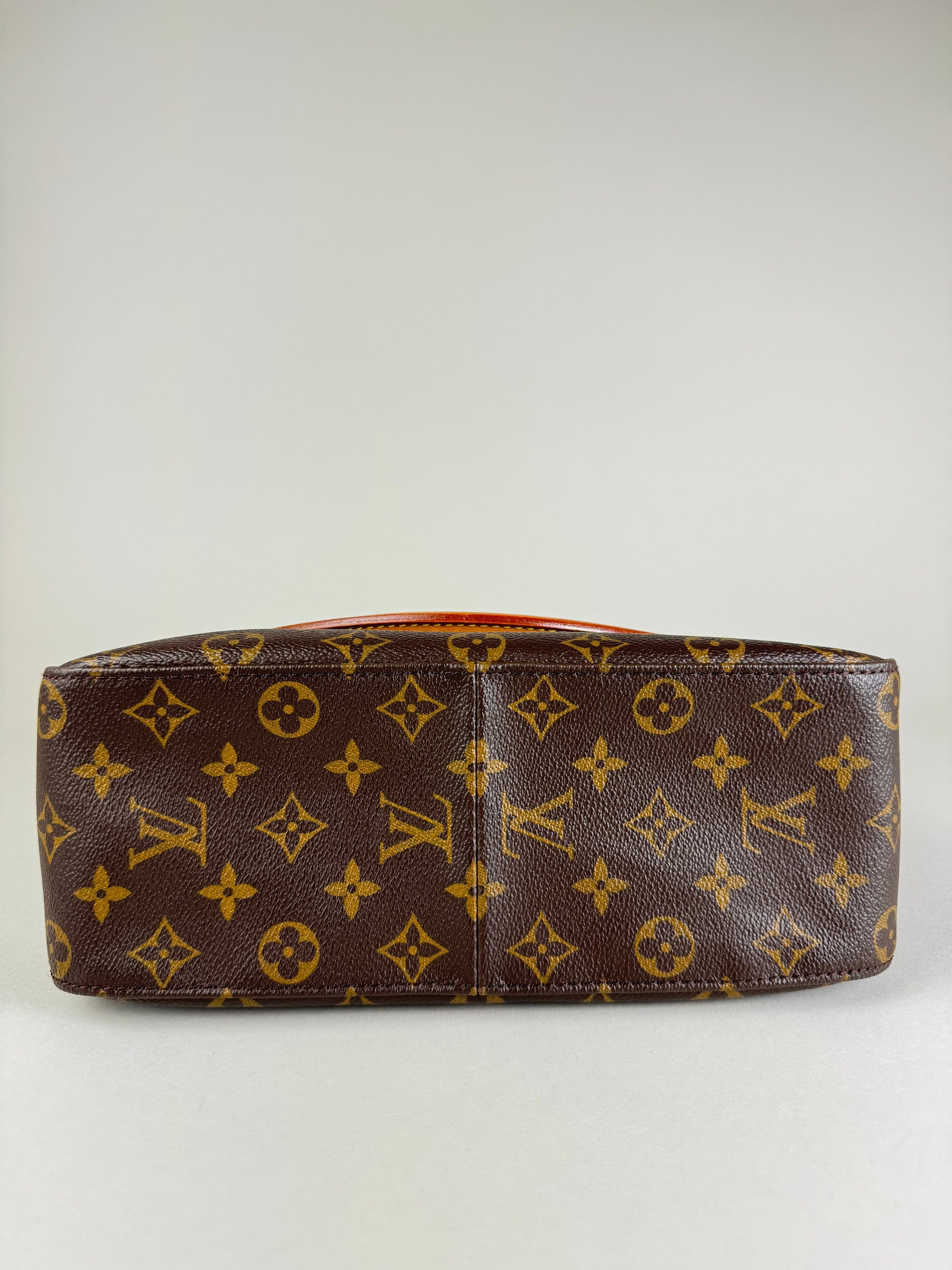 Louis Vuitton Looping GM - respace.studio