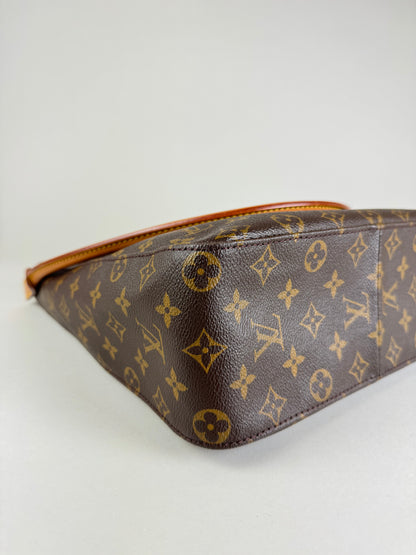 Louis Vuitton Looping GM - respace.studio