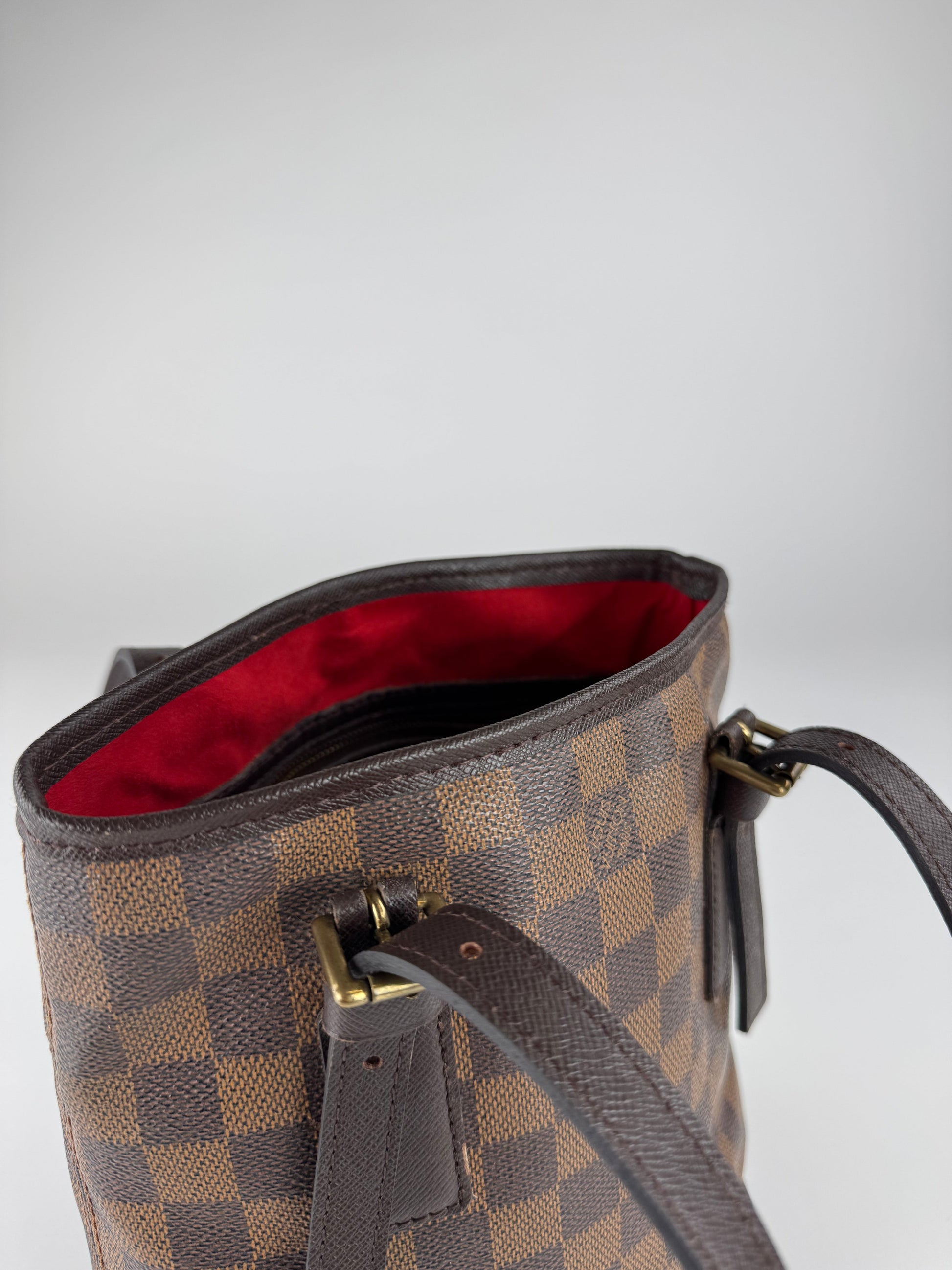 Louis Vuitton Marais - respace.studio