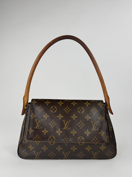 Louis Vuitton Mini Looping - respace.studio