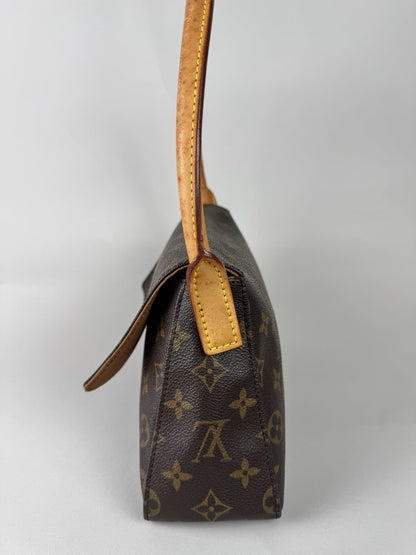 Louis Vuitton Mini Looping - respace.studio