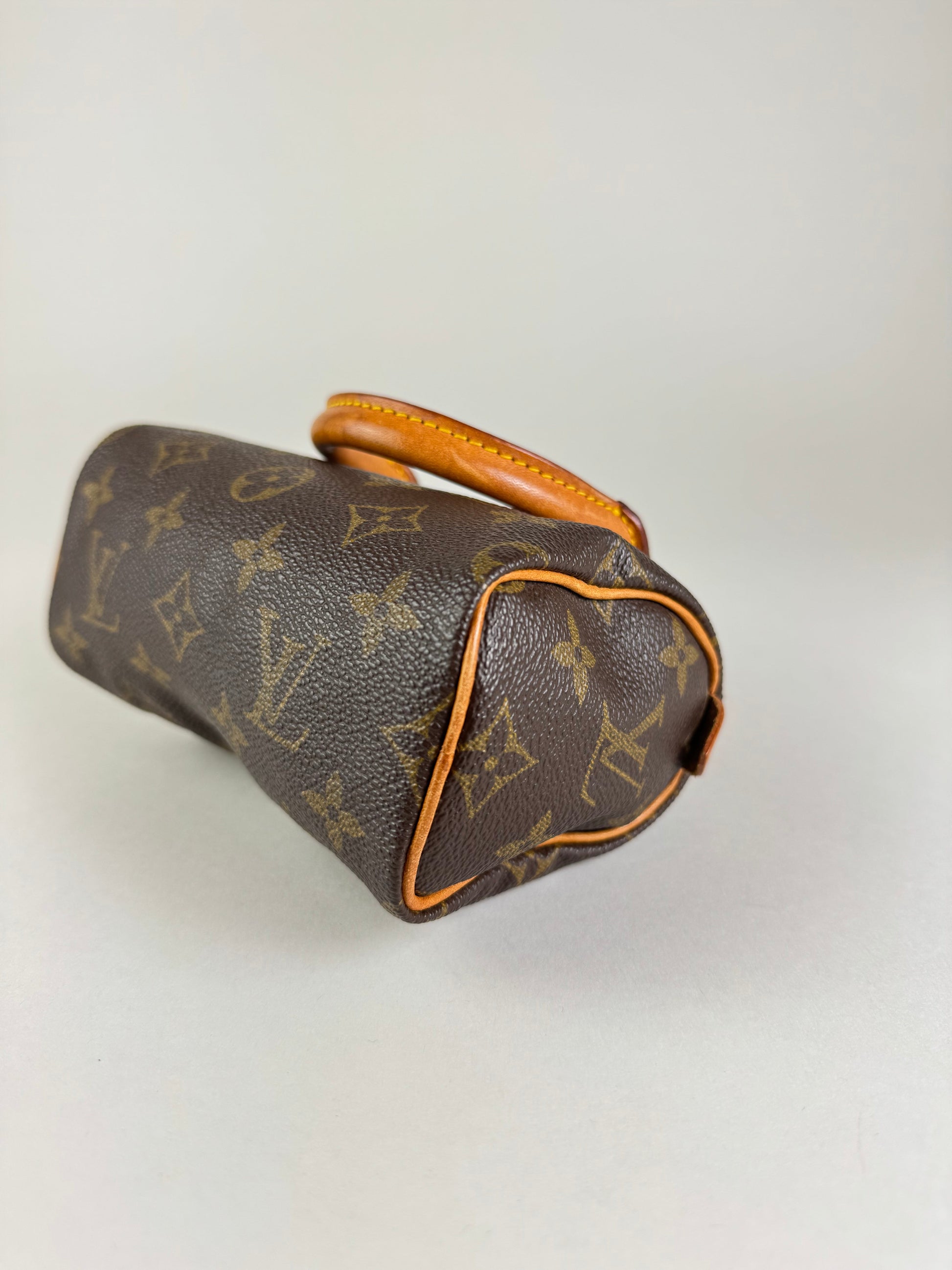 Louis Vuitton Mini Speedy - respace.studio