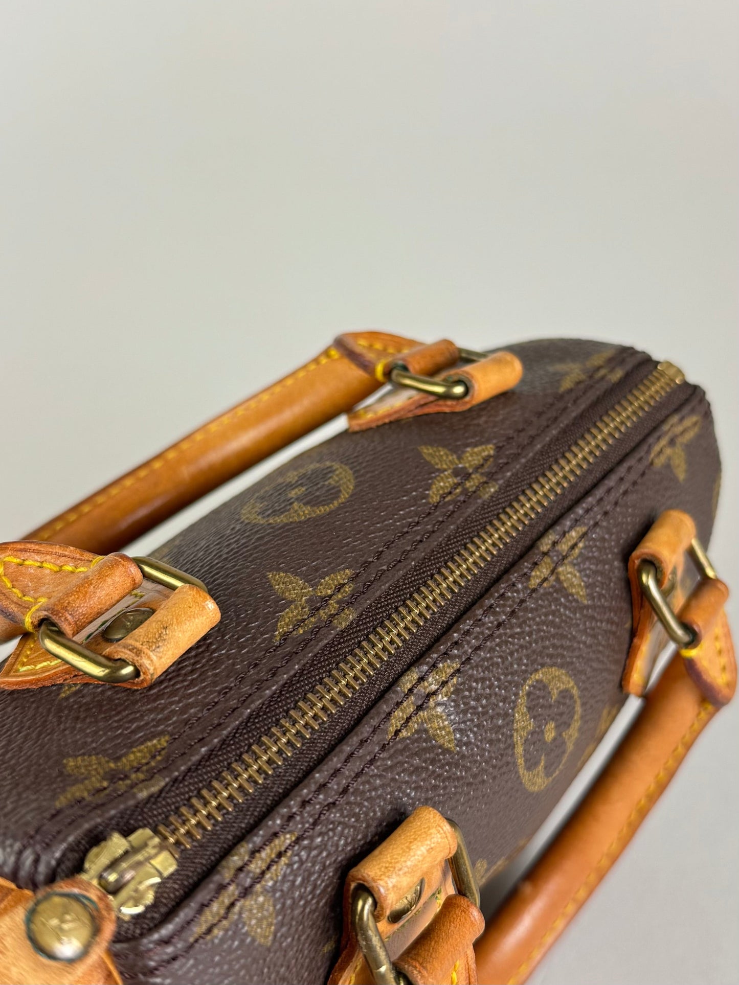 Louis Vuitton Mini Speedy - respace.studio