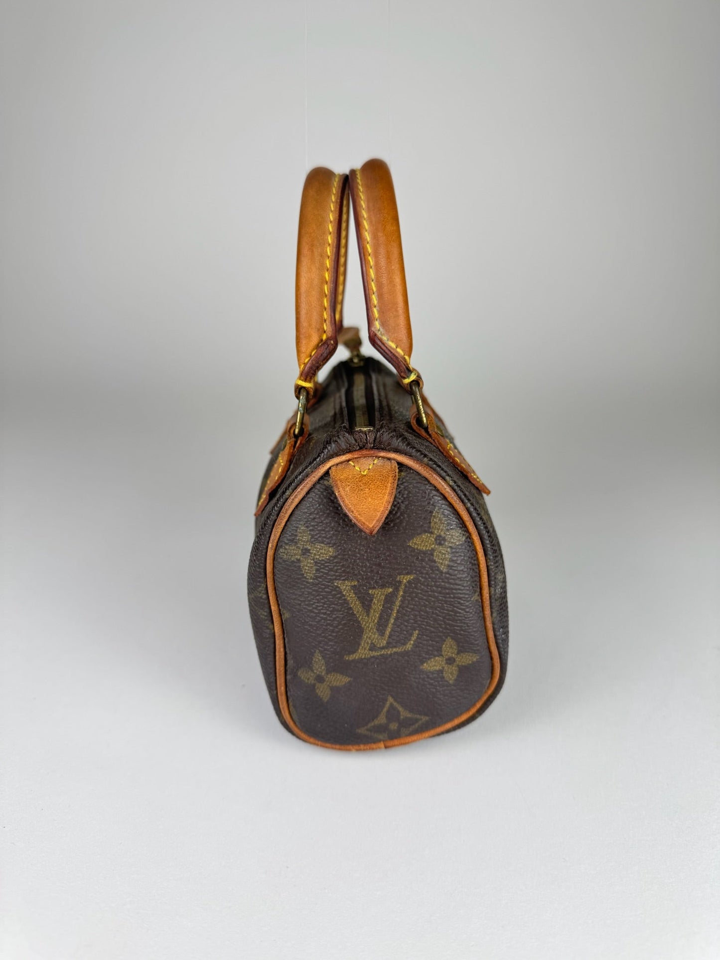 Louis Vuitton Mini Speedy - respace.studio
