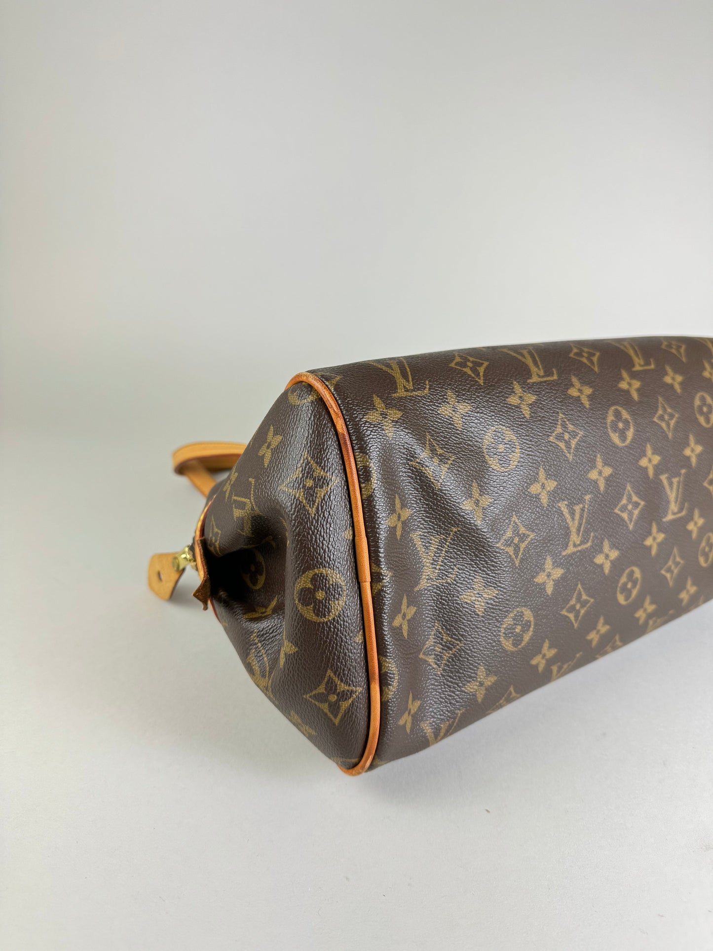 Louis Vuitton Montorgueil PM - respace.studio