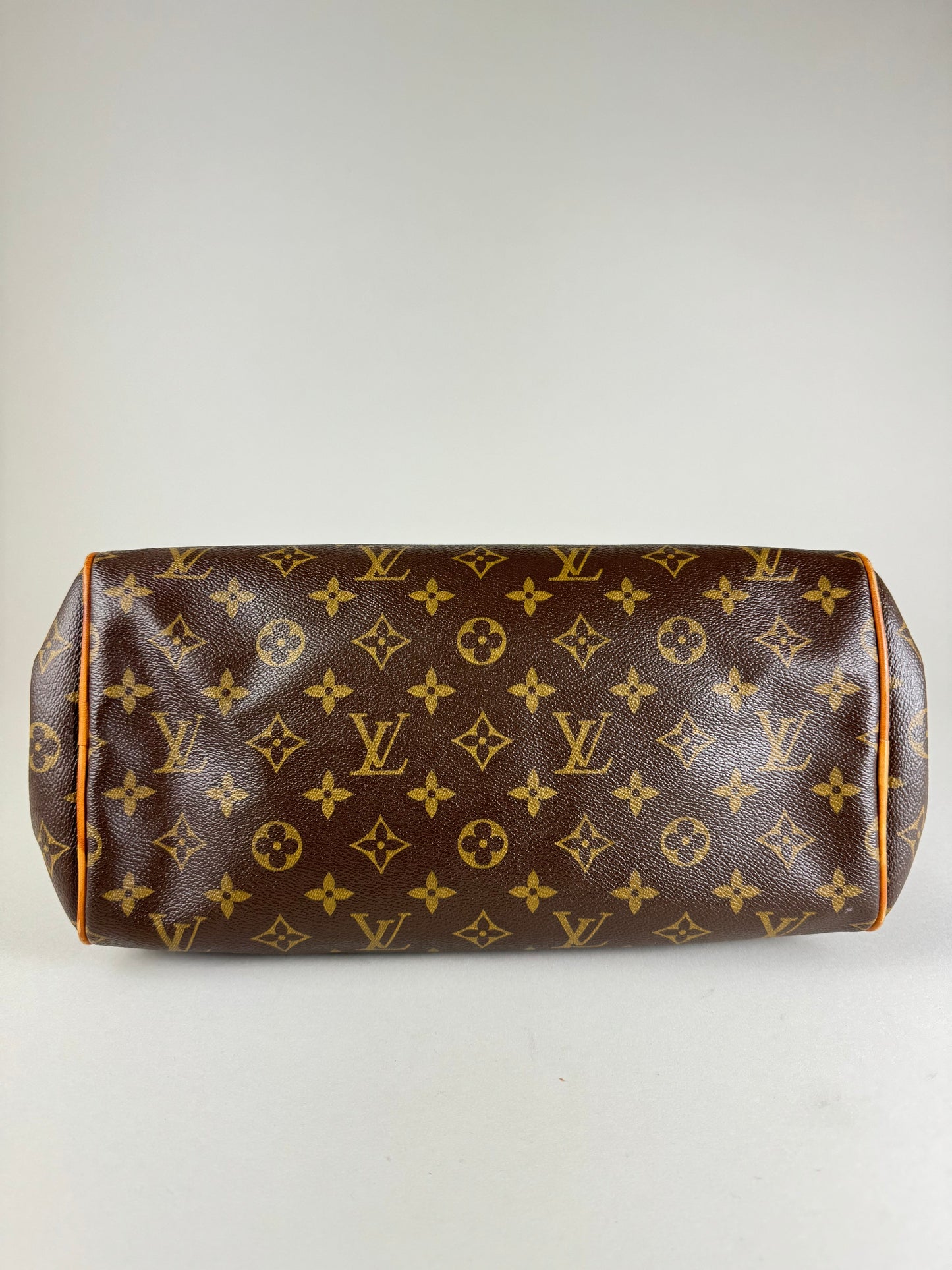 Louis Vuitton Montorgueil PM - respace.studio