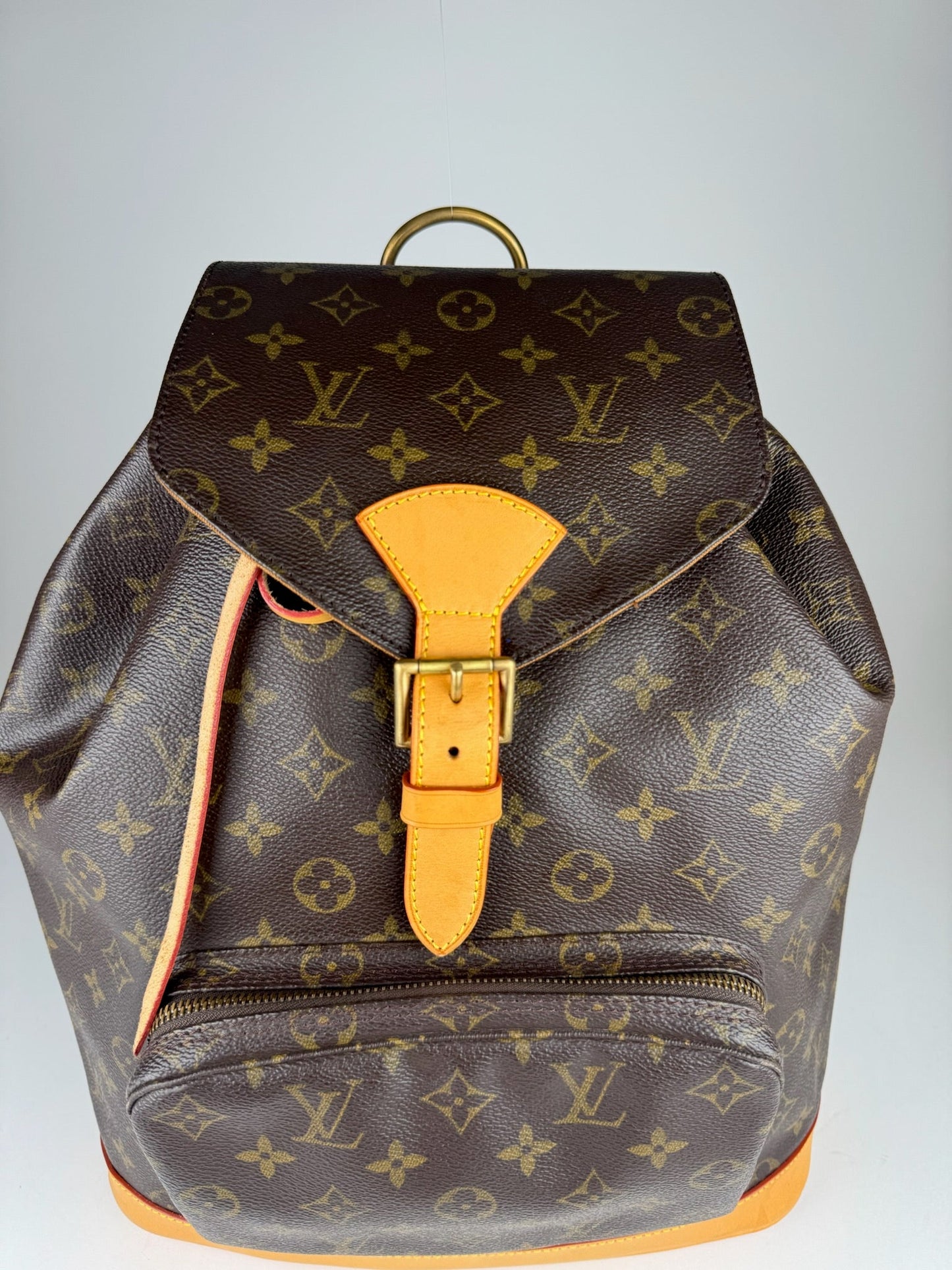 Louis Vuitton Montsouris GM - respace.studio