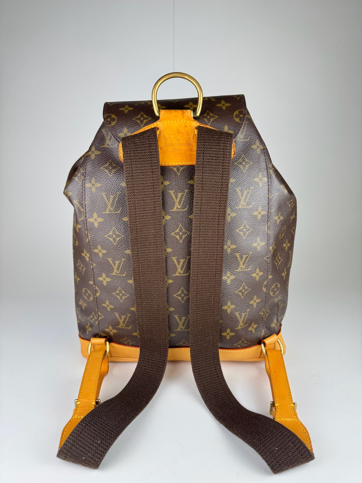 Louis Vuitton Montsouris GM - respace.studio