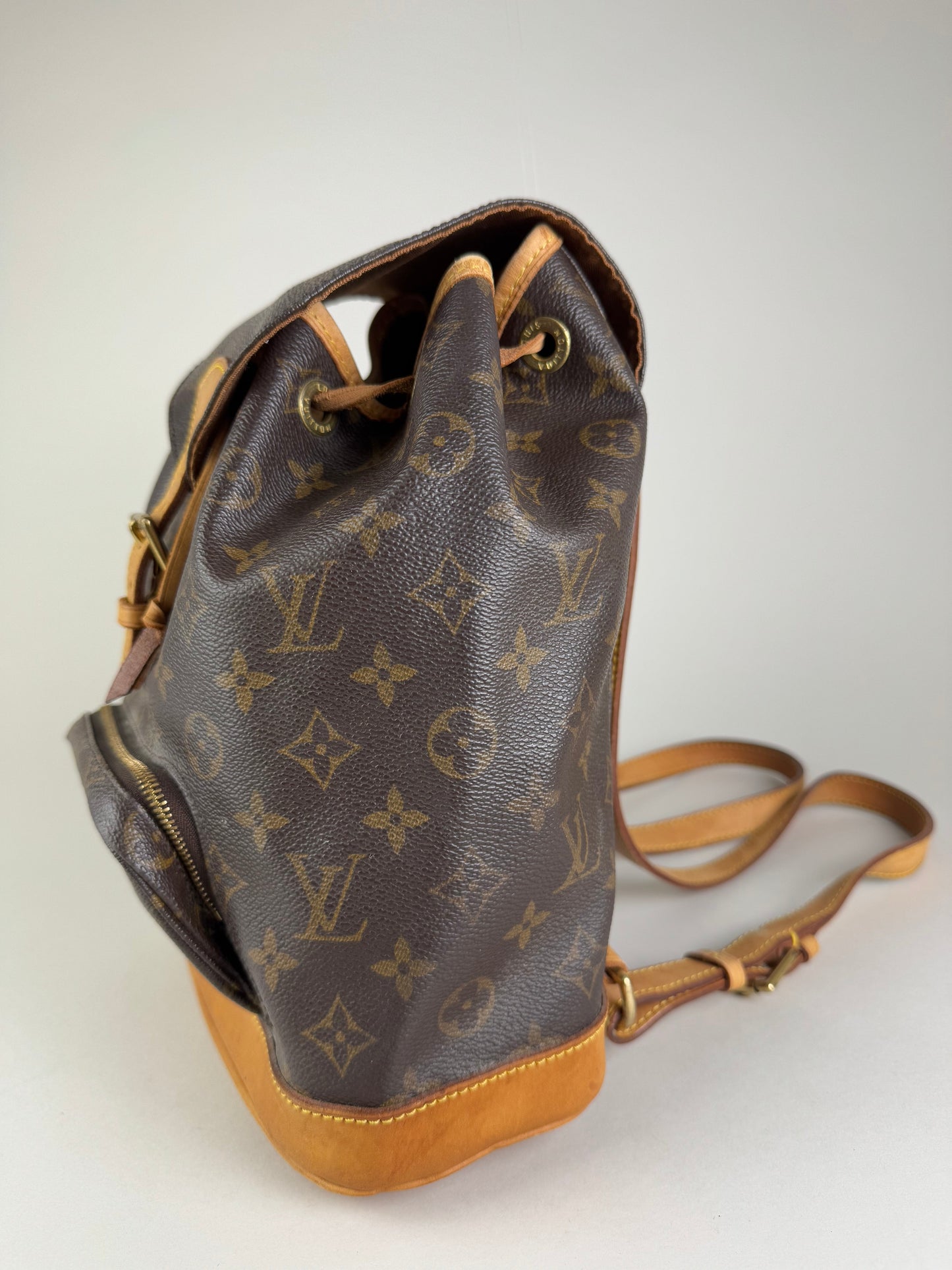 Louis Vuitton Montsouris MM - respace.studio