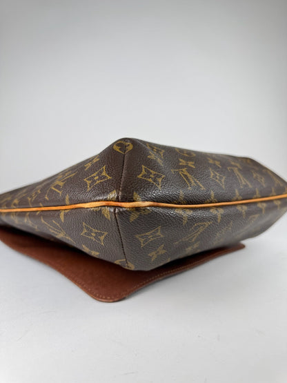 Louis Vuitton Musette - respace.studio