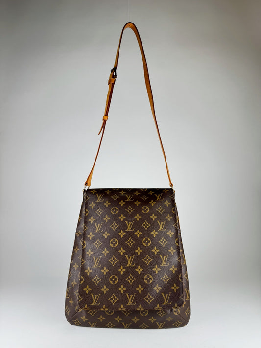 Louis Vuitton Musette - respace.studio