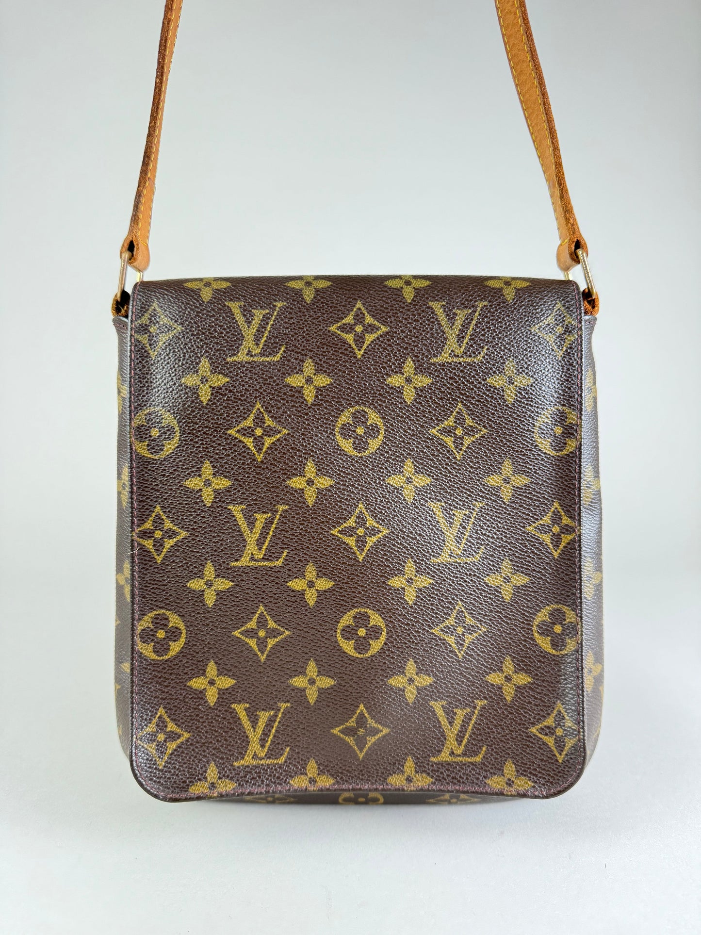 Louis Vuitton Musette Salsa - respace.studio