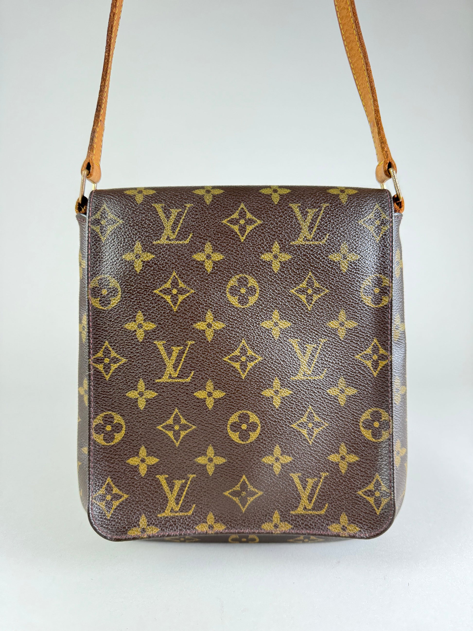 Louis Vuitton Musette Salsa - respace.studio