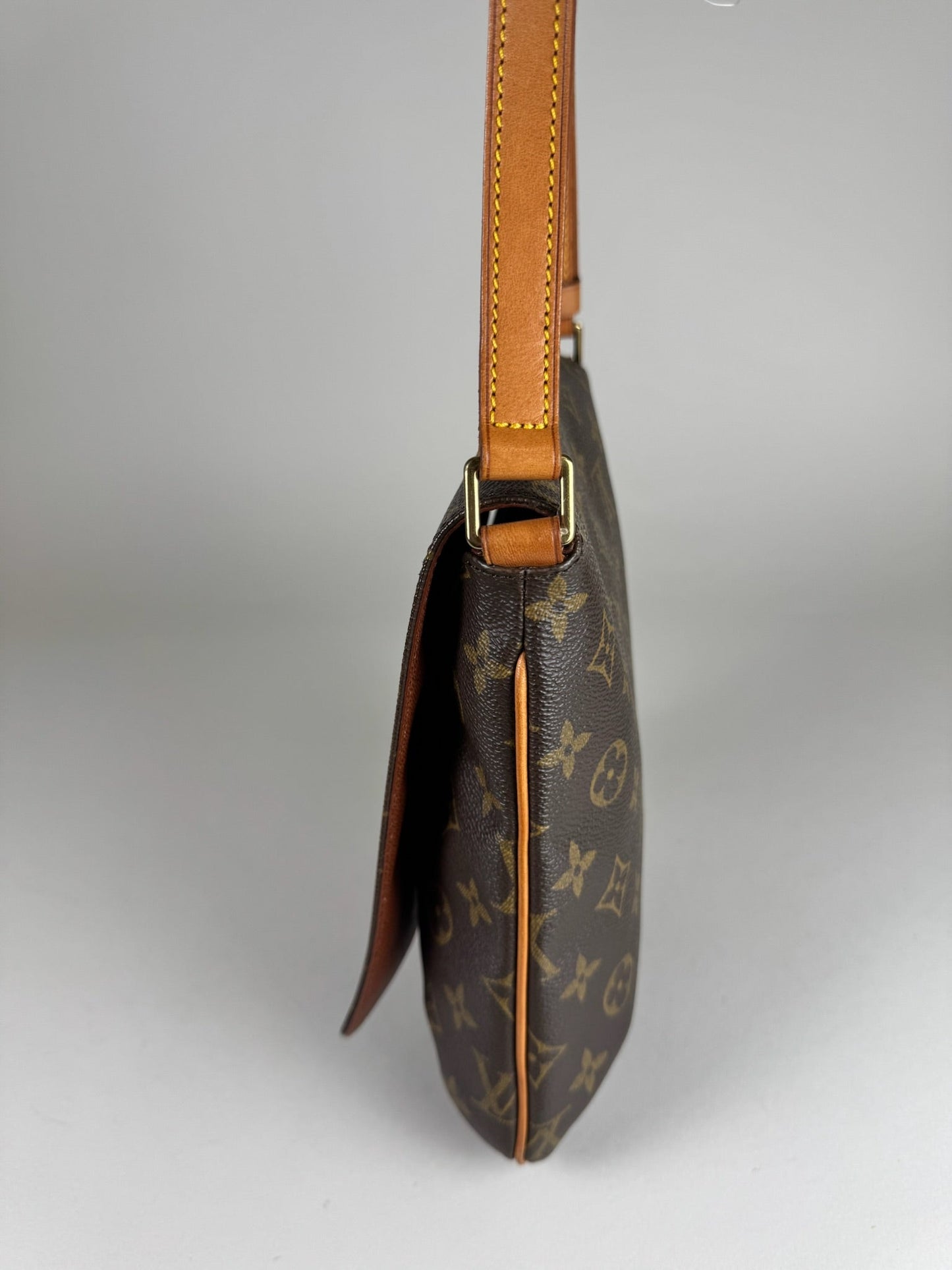 Louis Vuitton Musette Salsa PM - respace.studio