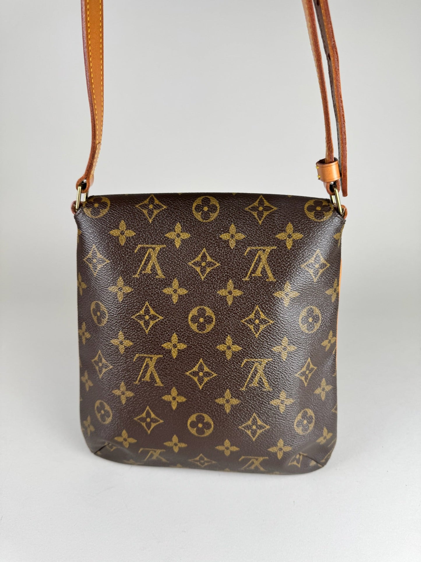 Louis Vuitton Musette Salsa PM - respace.studio