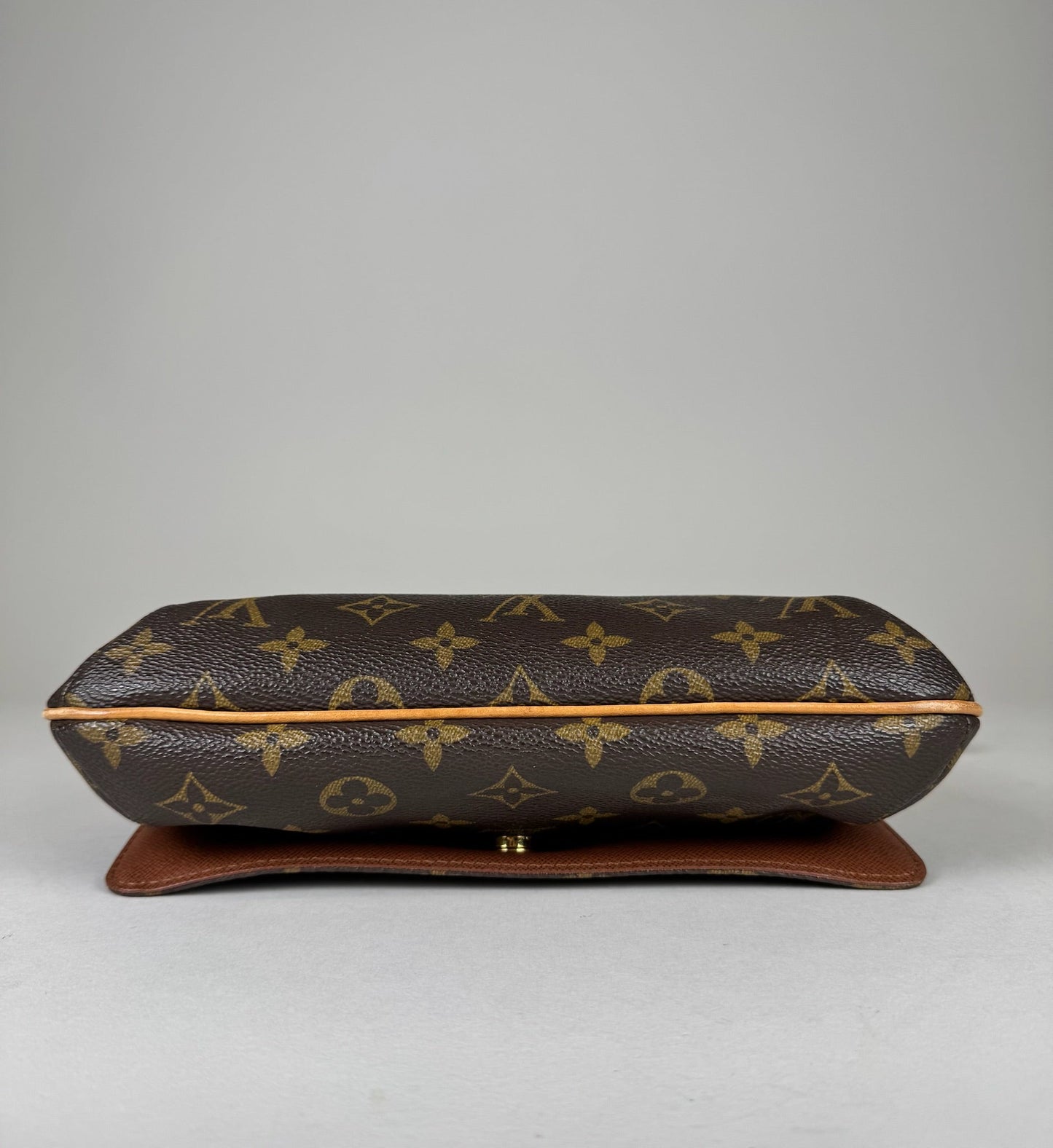 Louis Vuitton Musette Tango - respace.studio