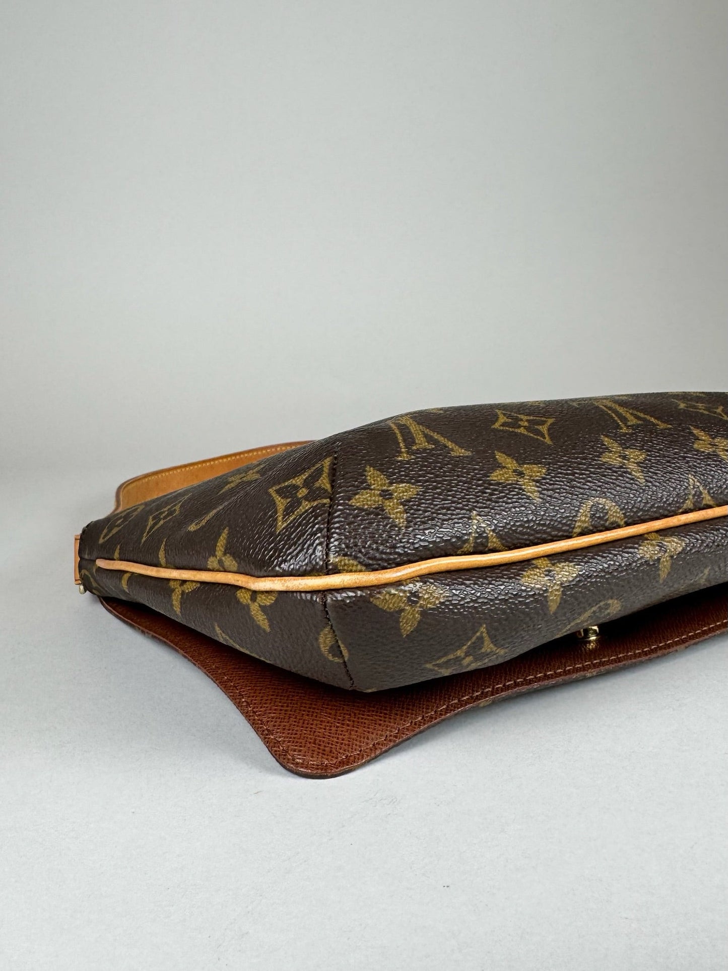 Louis Vuitton Musette Tango - respace.studio