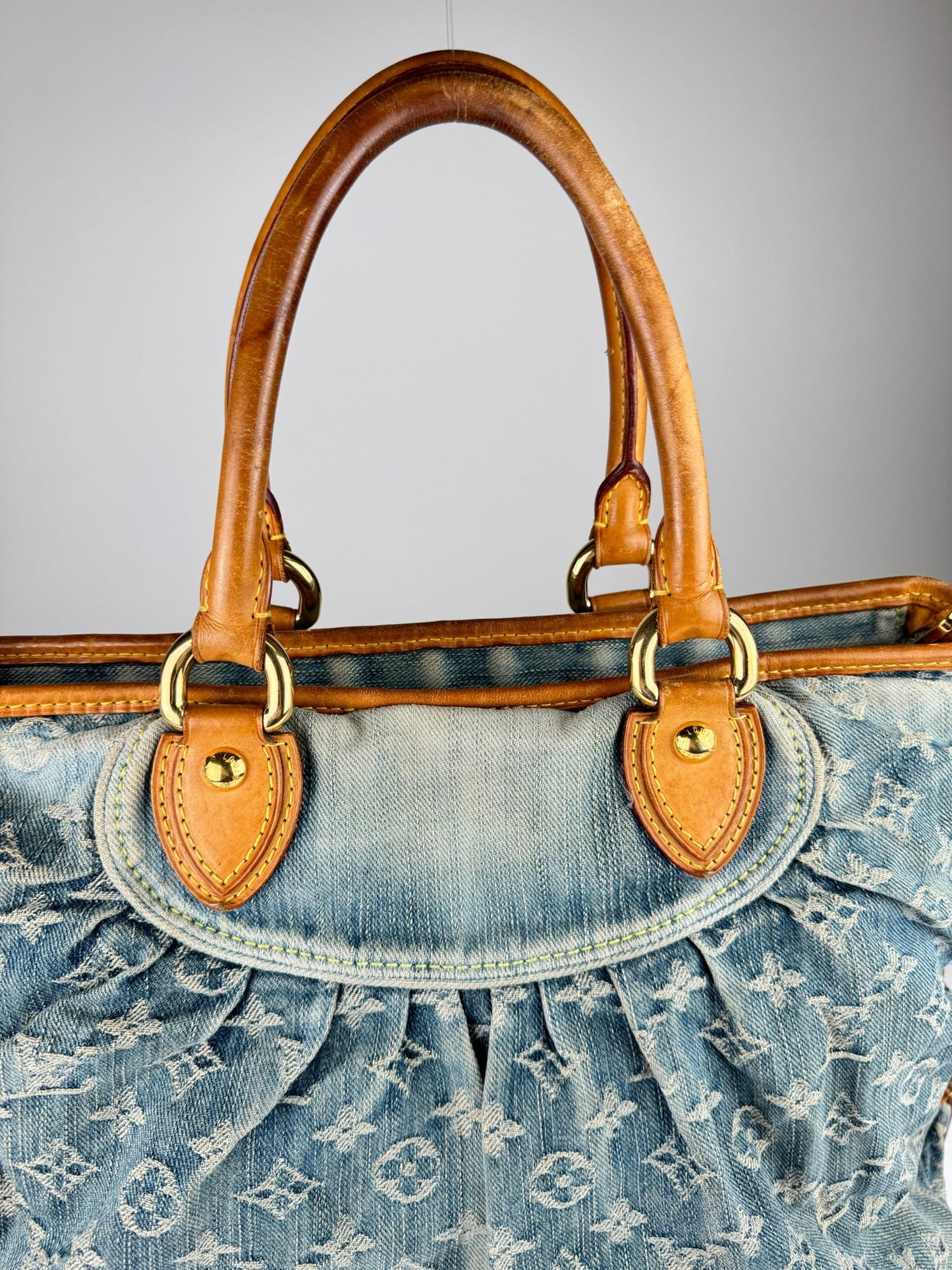 Louis Vuitton Neo Cabby Denim - respace.studio