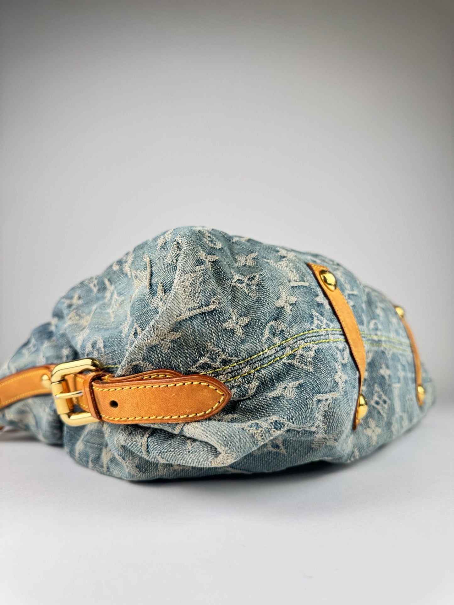 Louis Vuitton Neo Cabby Denim - respace.studio
