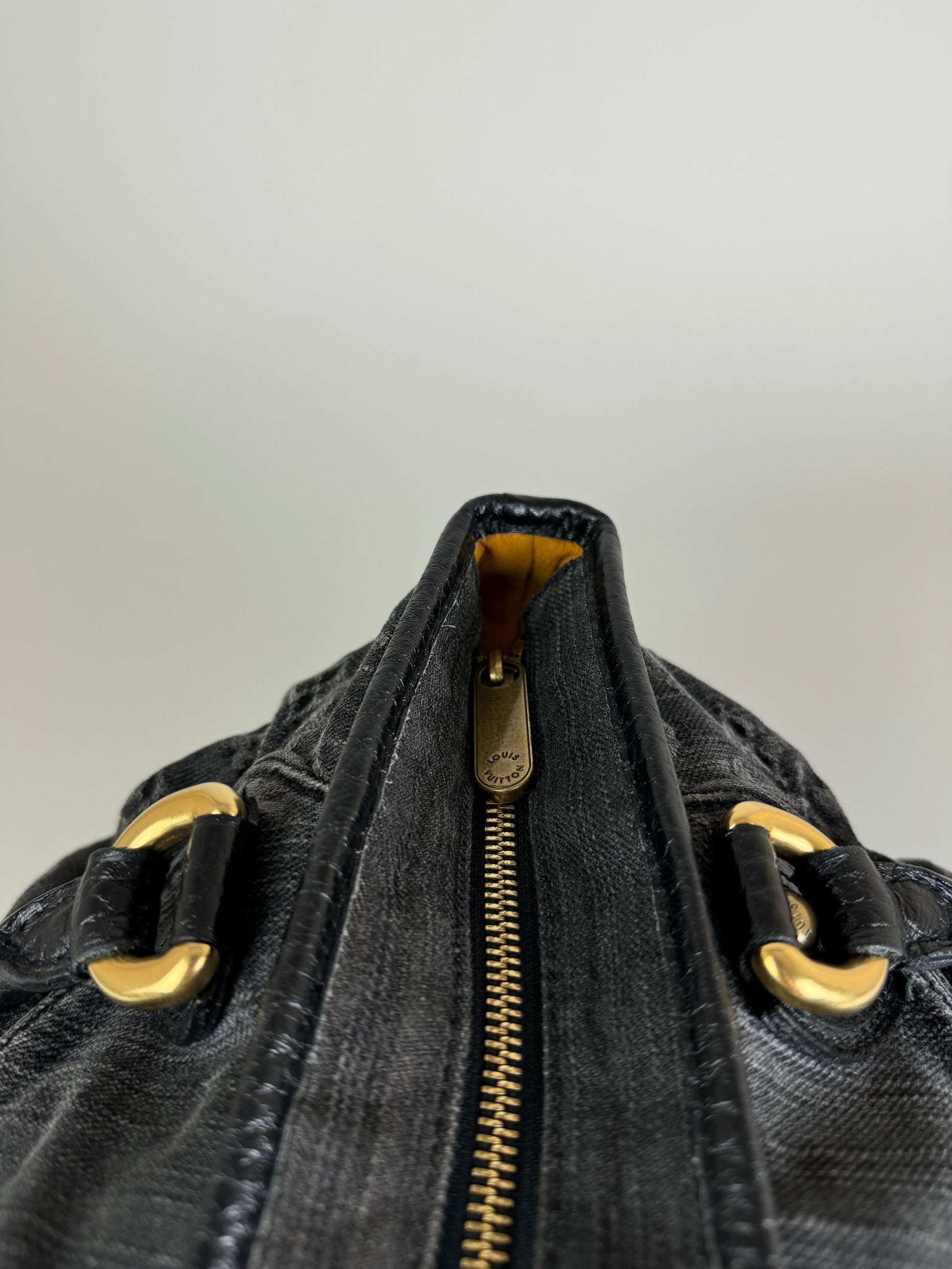 Louis Vuitton Neo Cabby MM - respace.studio