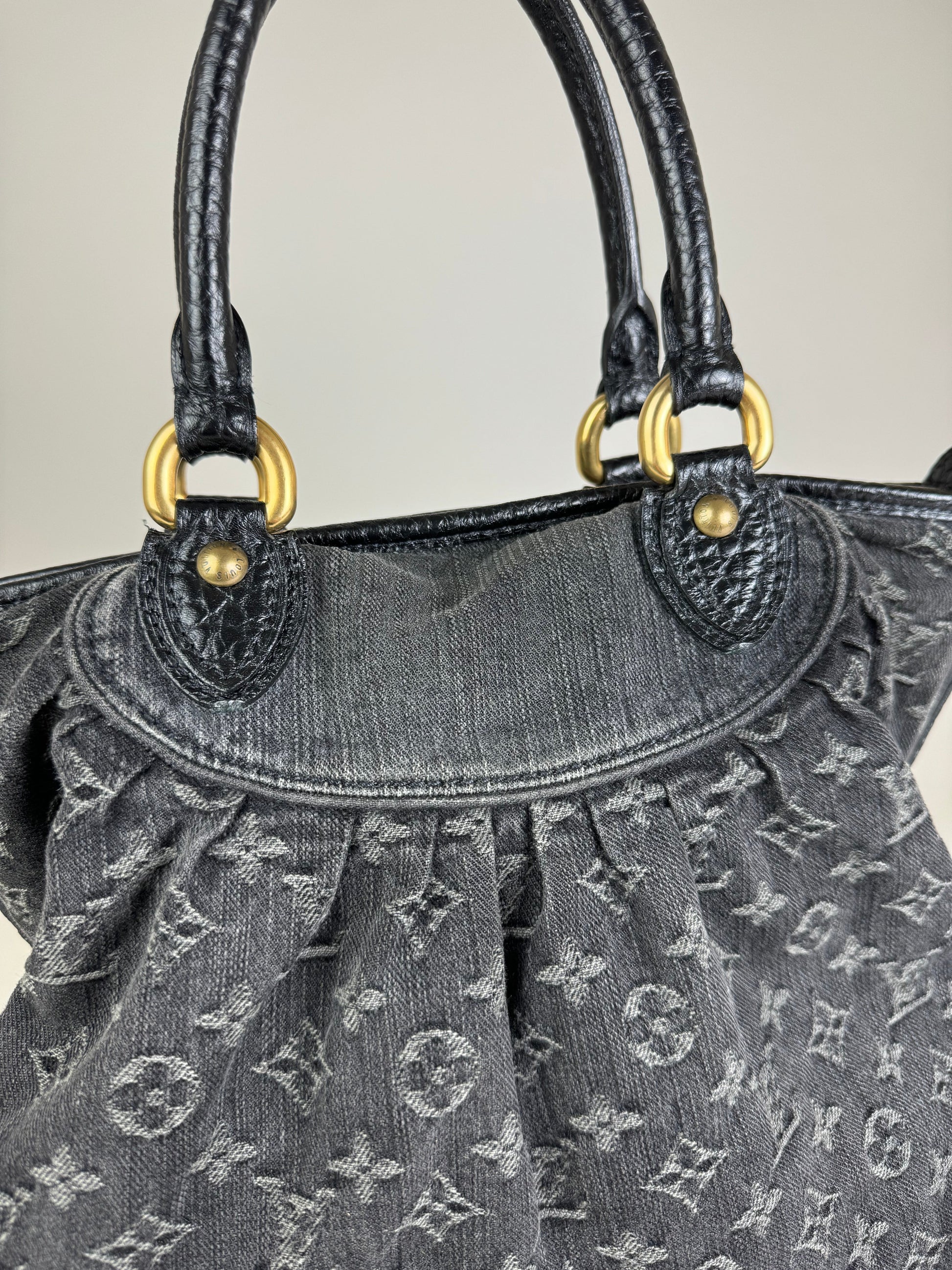 Louis Vuitton Neo Cabby MM - respace.studio