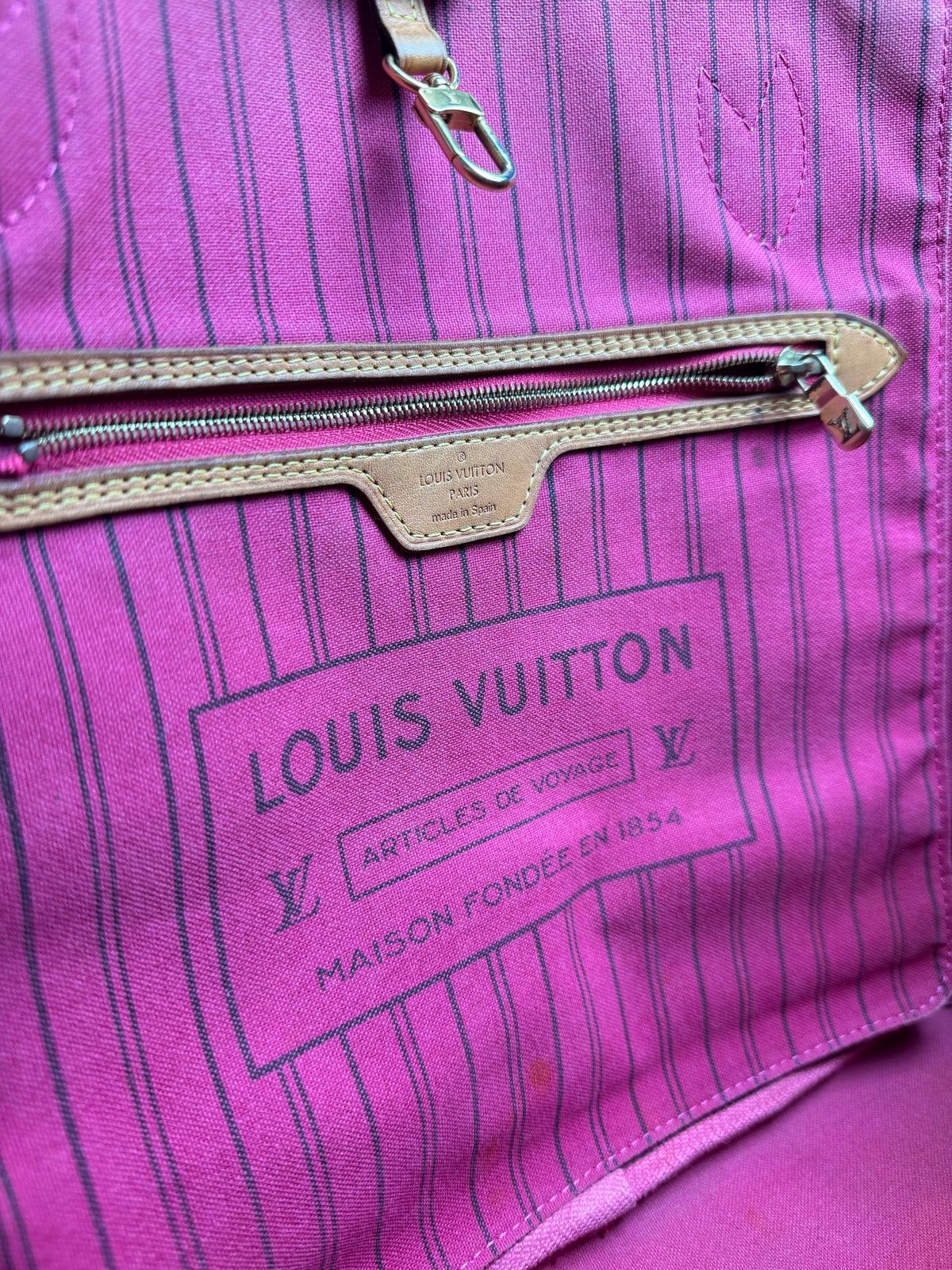 Louis Vuitton Neverfull MM - respace.studio