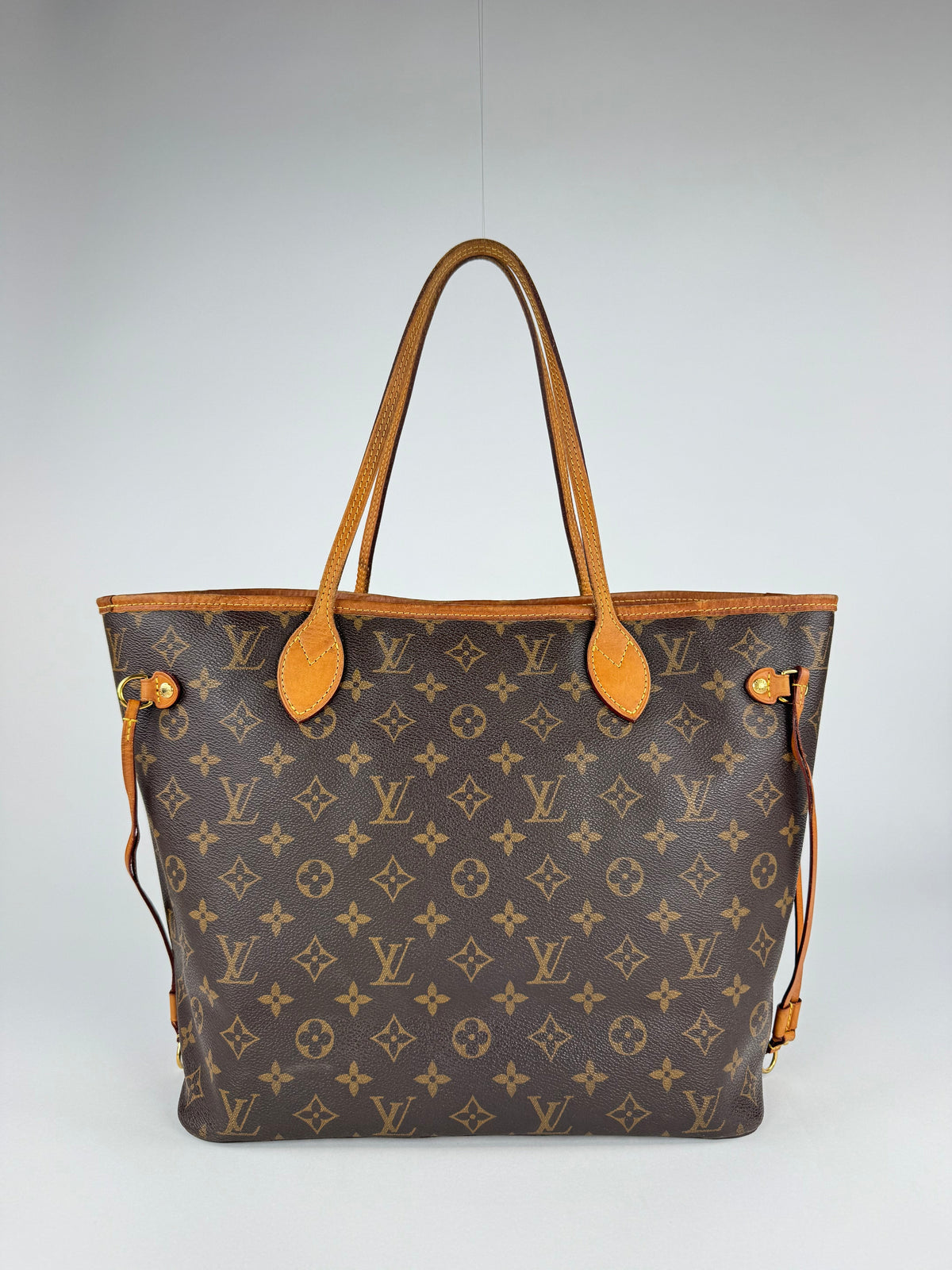 Louis Vuitton Neverfull MM - respace.studio