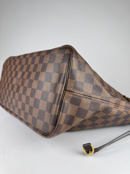 Louis Vuitton Neverfull MM - respace.studio