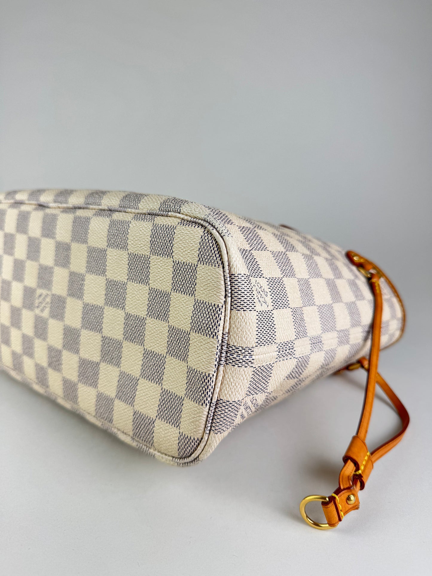 Louis Vuitton Neverfull PM - respace.studio
