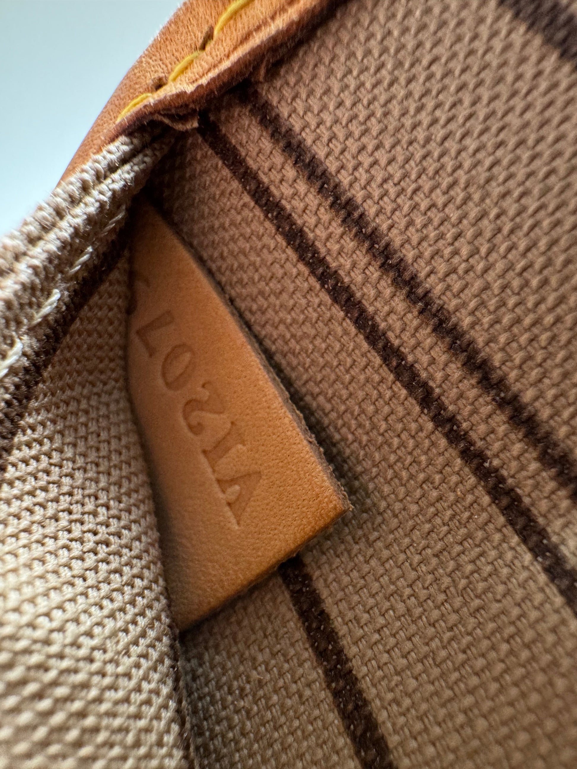 Louis Vuitton Neverfull PM - respace.studio
