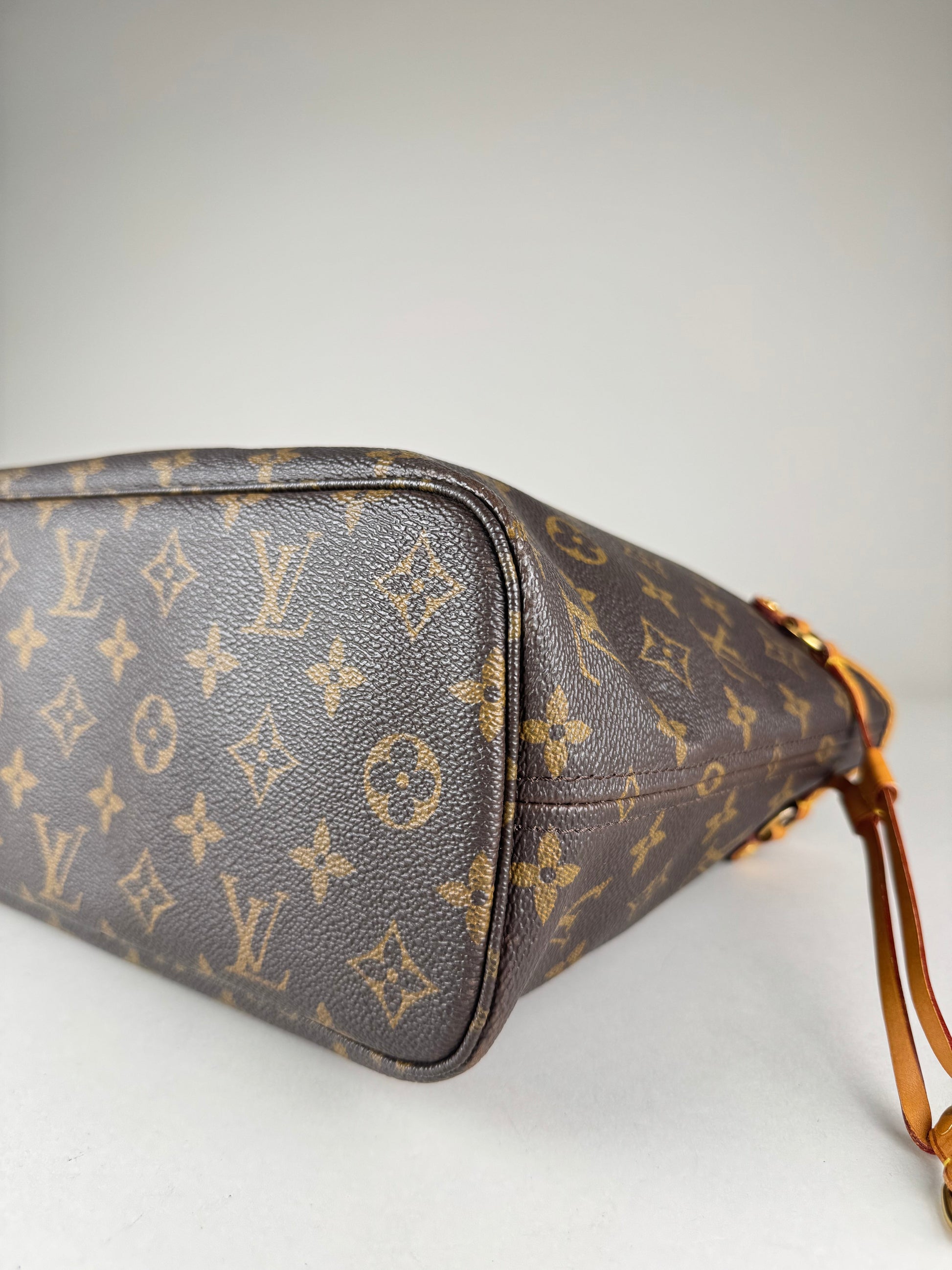 Louis Vuitton Neverfull PM - respace.studio