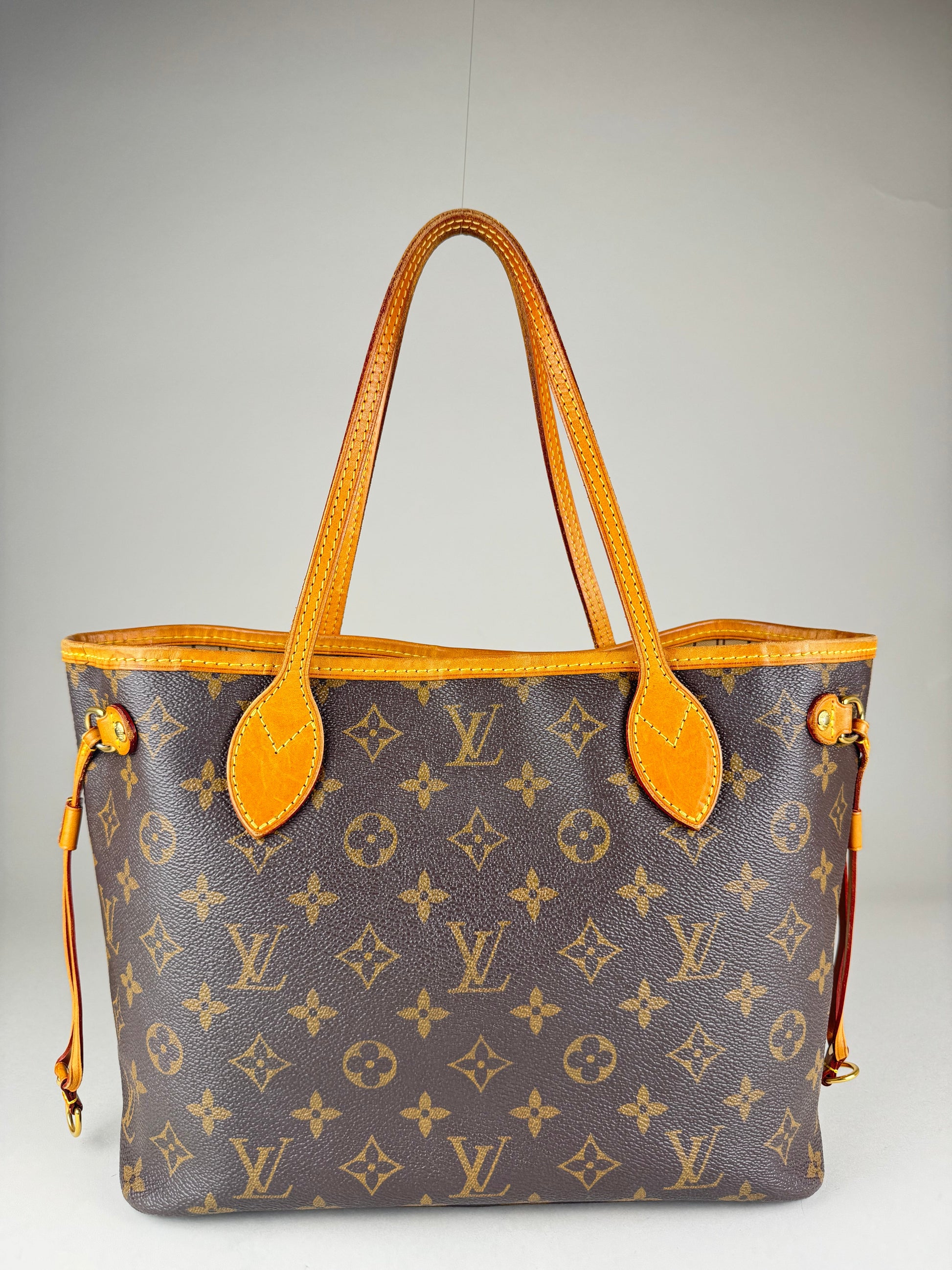 Louis Vuitton Neverfull PM - respace.studio