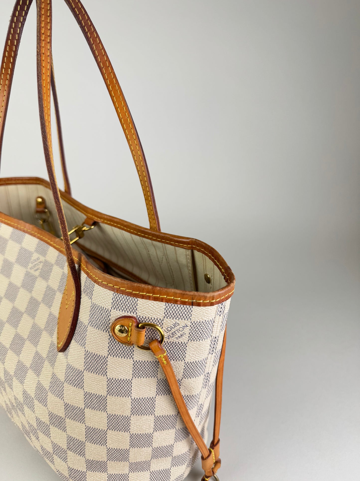Louis Vuitton Neverfull PM - respace.studio