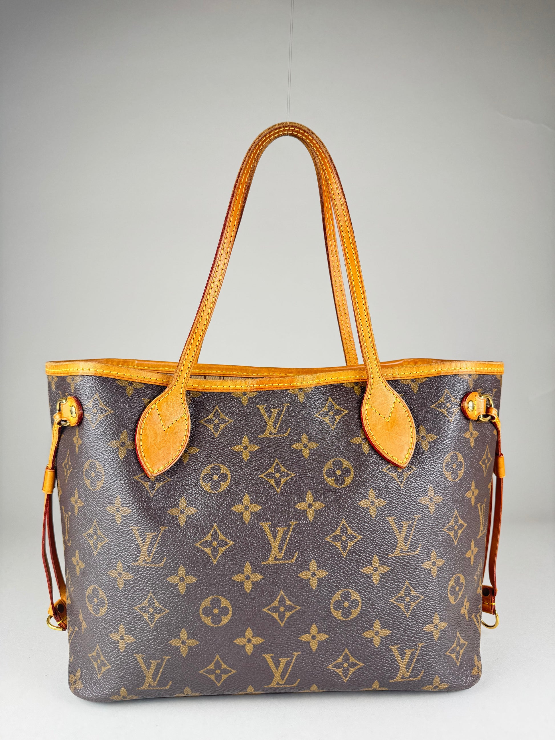 Louis Vuitton Neverfull PM - respace.studio