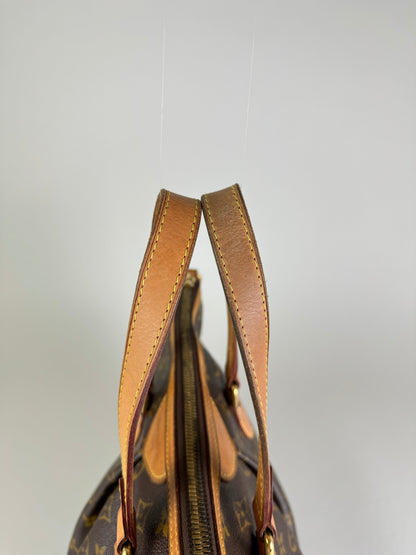 Louis Vuitton Palermo PM - respace.studio