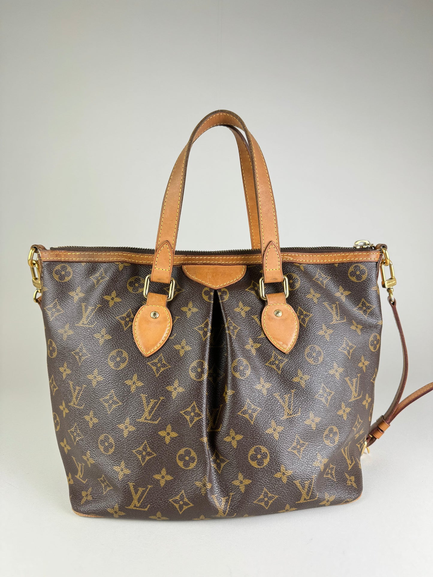 Louis Vuitton Palermo PM - respace.studio