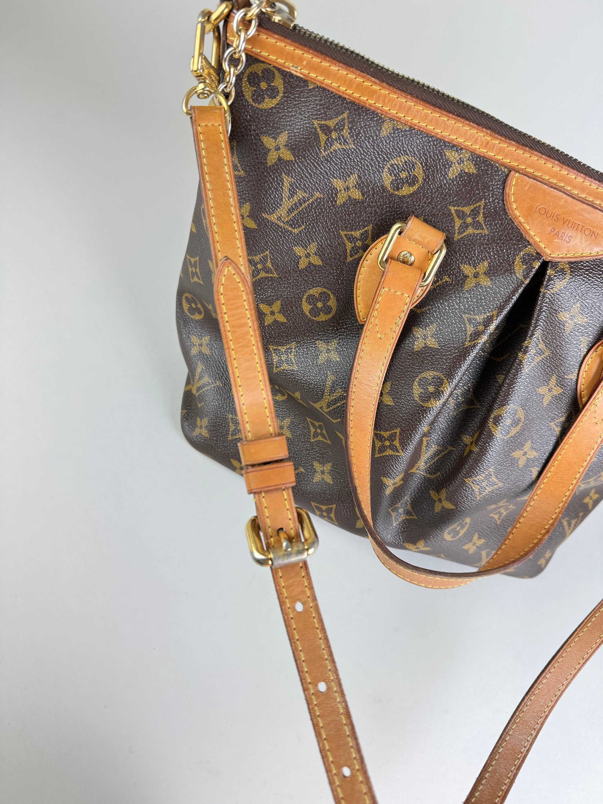 Louis Vuitton Palermo PM - respace.studio