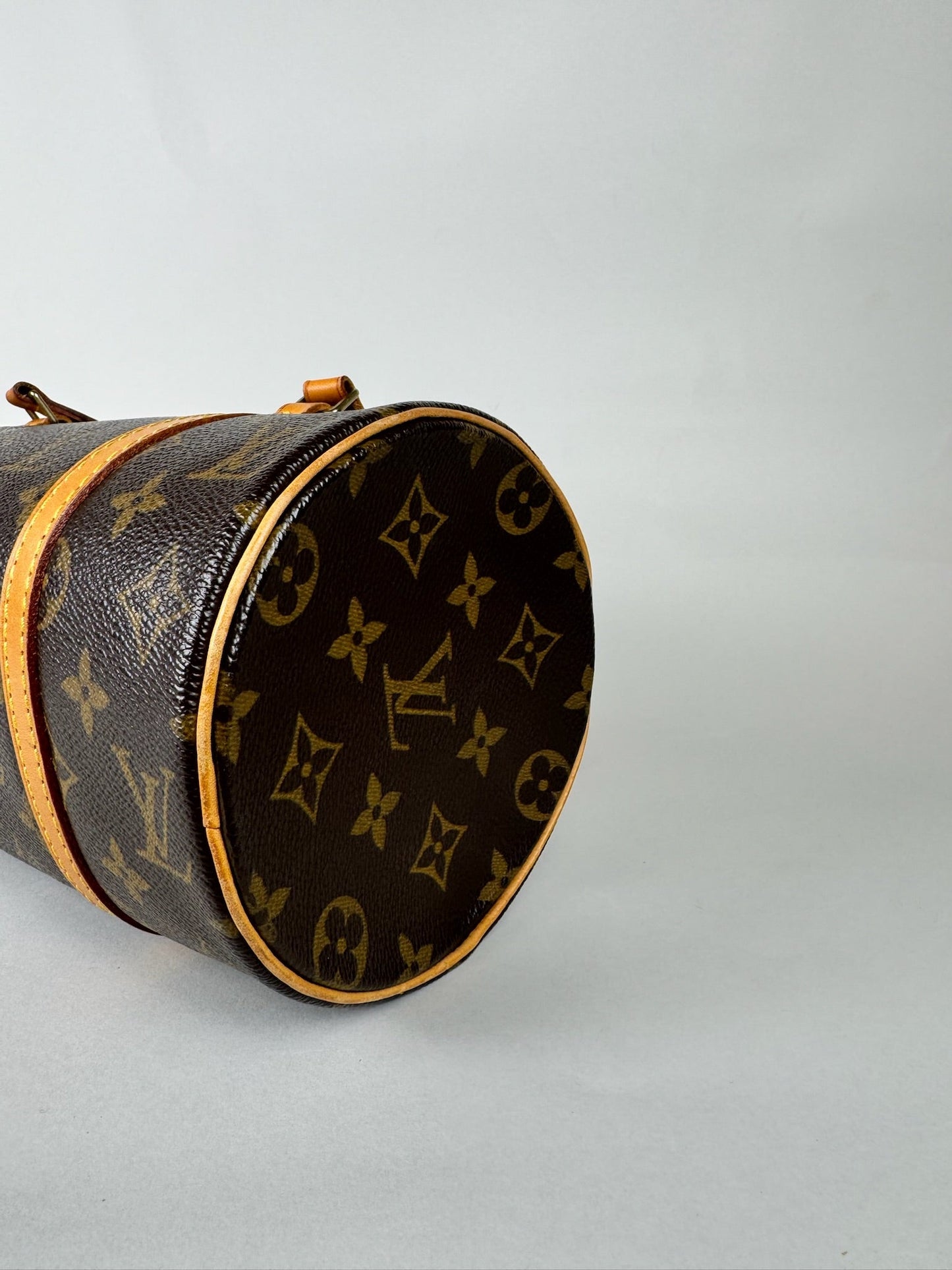 Louis Vuitton Papillon 30 - respace.studio