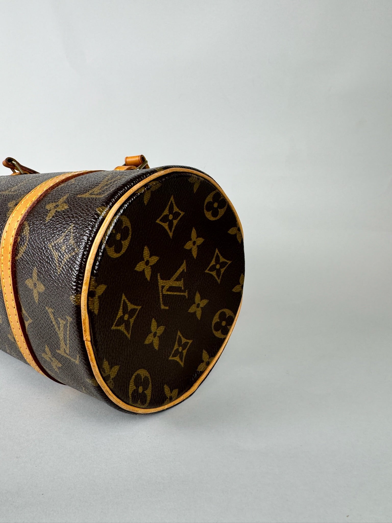 Louis Vuitton Papillon 30 - respace.studio