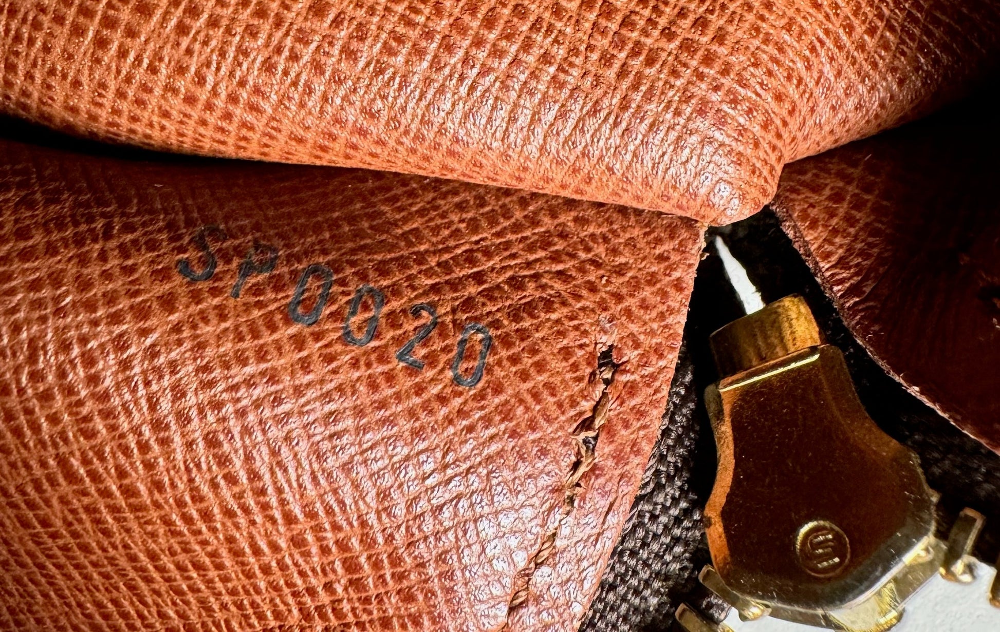 Louis Vuitton Papillon 30 - respace.studio