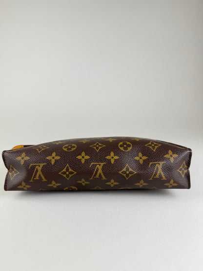 Louis Vuitton Poche Toilette 26 - respace.studio