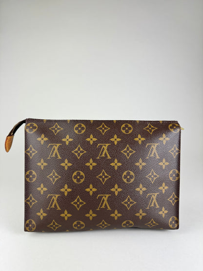 Louis Vuitton Poche Toilette 26 - respace.studio