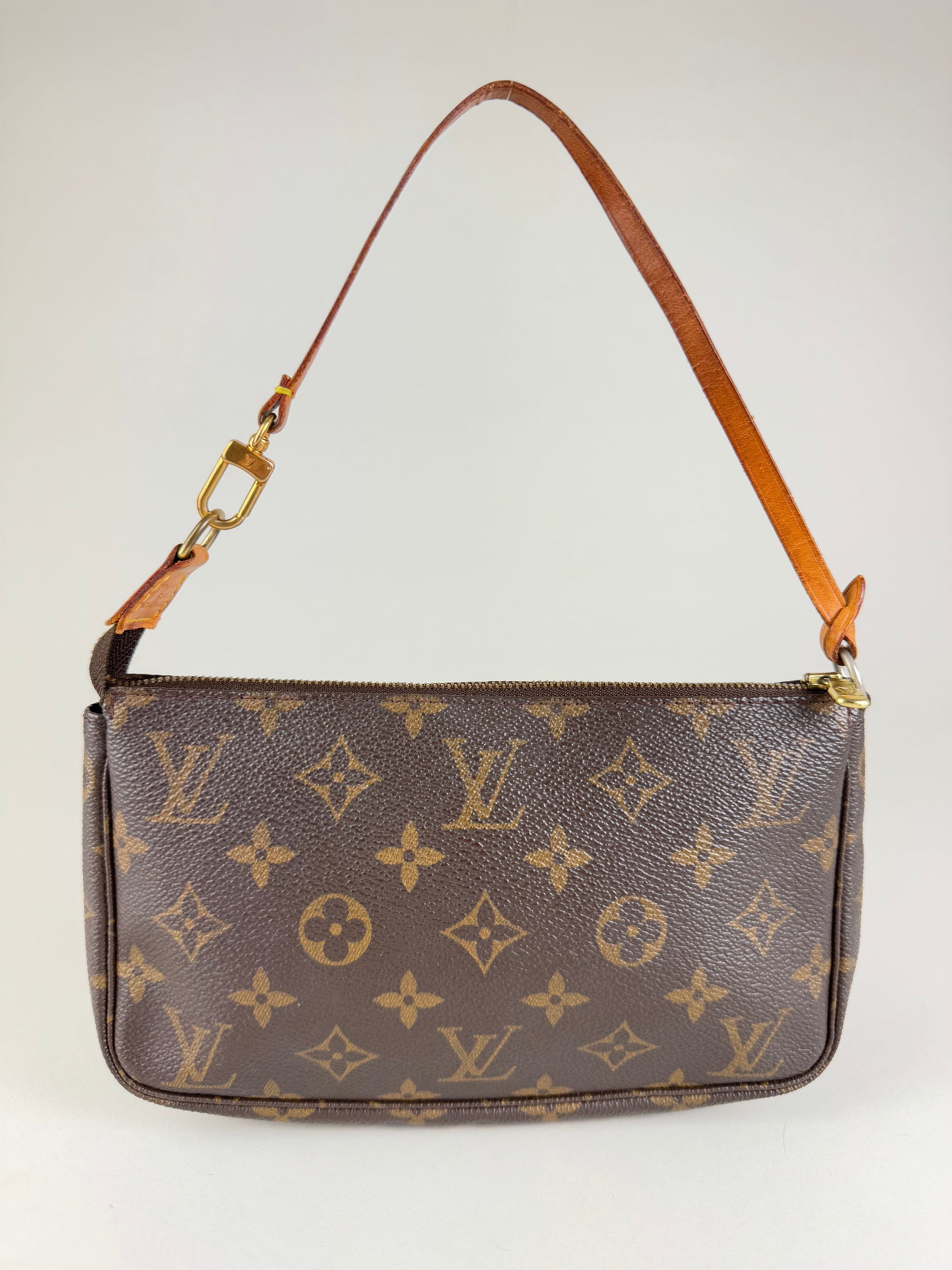 Louis Vuitton Pochette Accessories - respace.studio