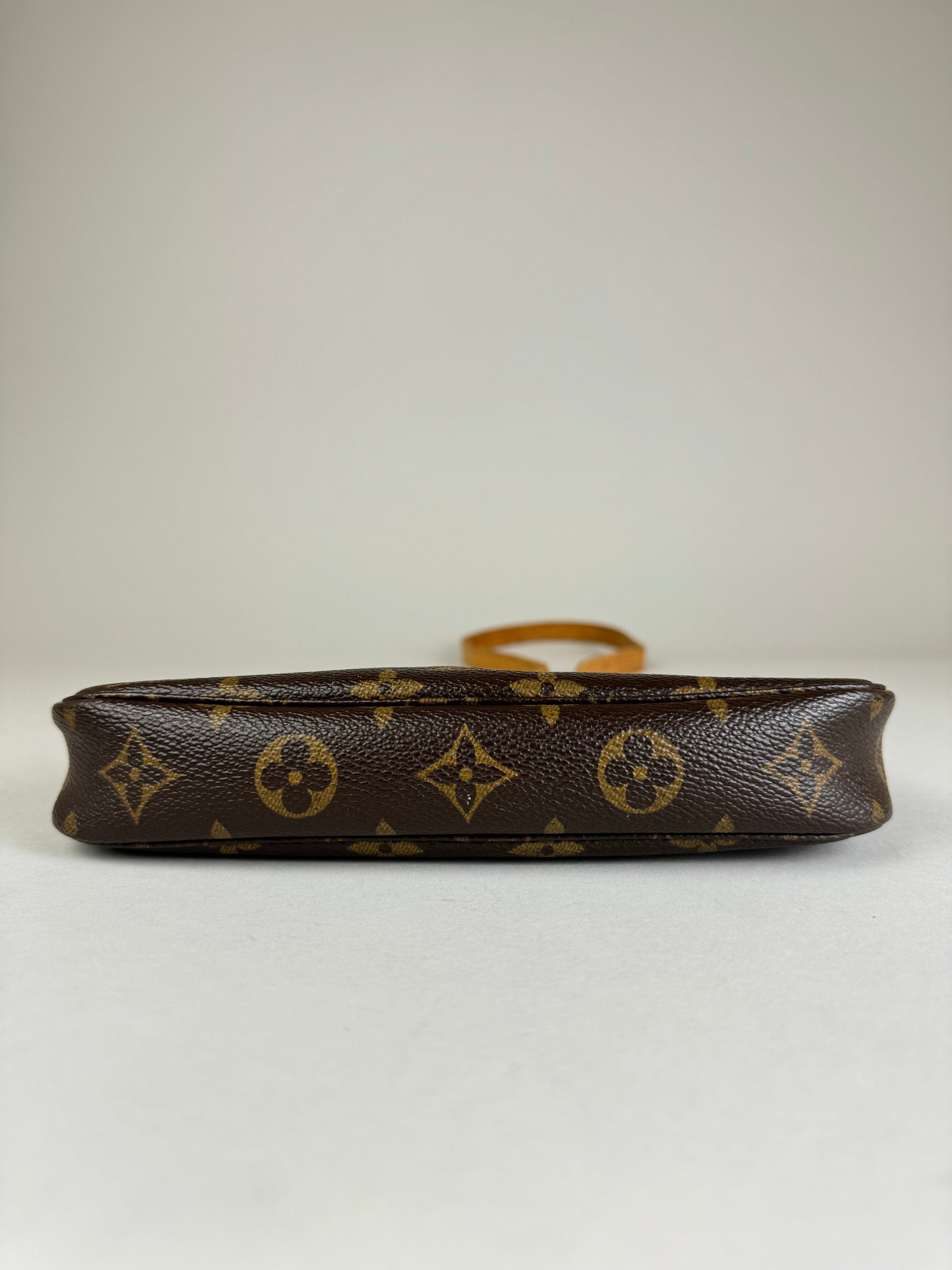 Louis Vuitton Pochette Accessories - respace.studio