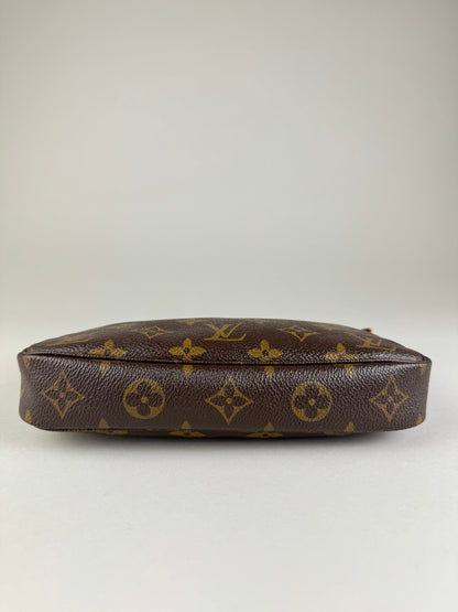 Louis Vuitton Pochette Accessories - respace.studio