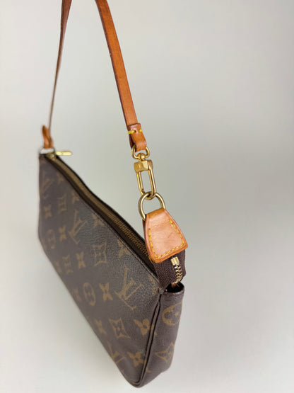Louis Vuitton Pochette Accessories - respace.studio