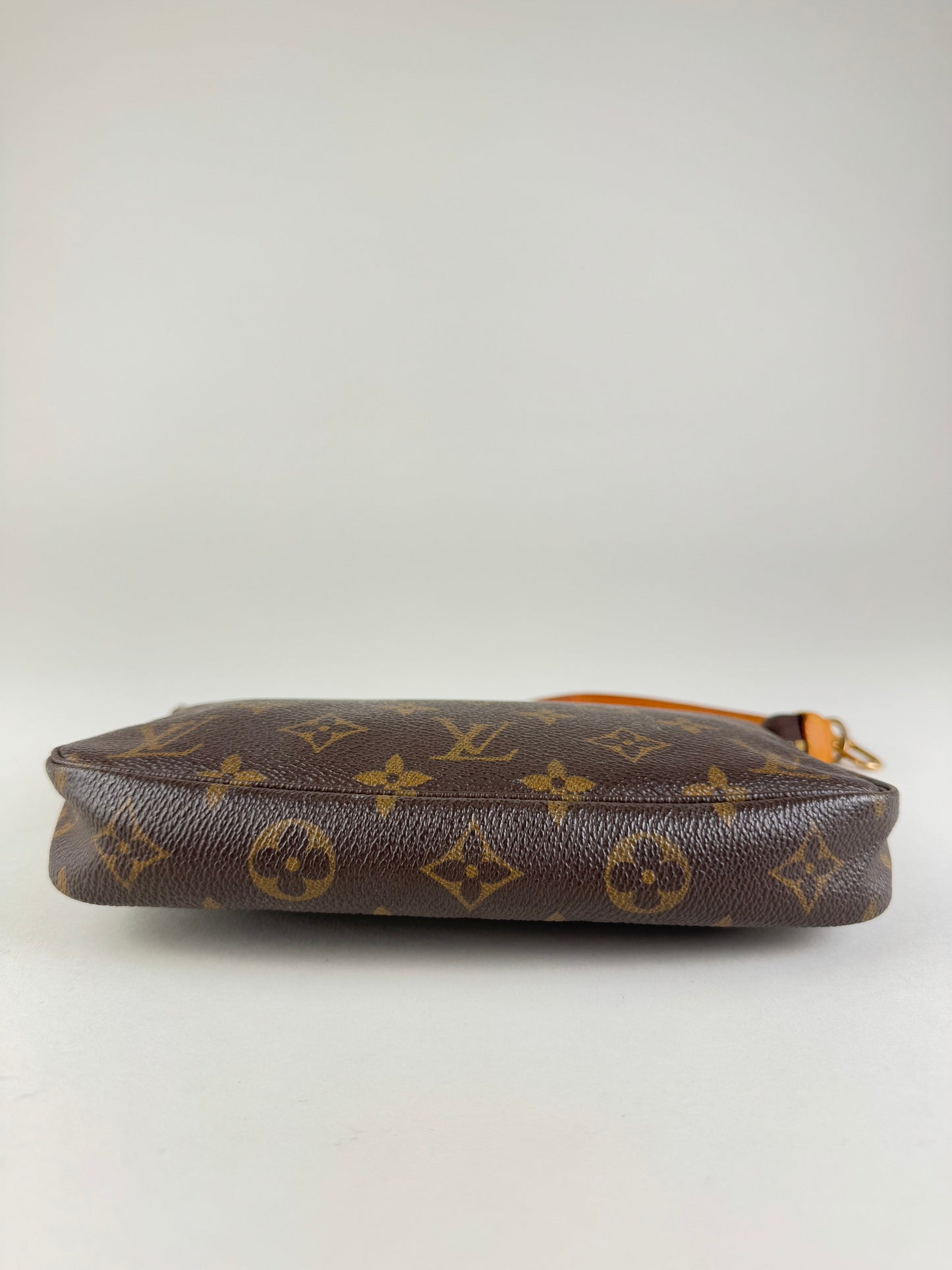 Louis Vuitton Pochette Accessories - respace.studio