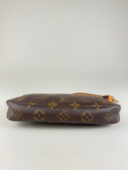 Louis Vuitton Pochette Accessories - respace.studio
