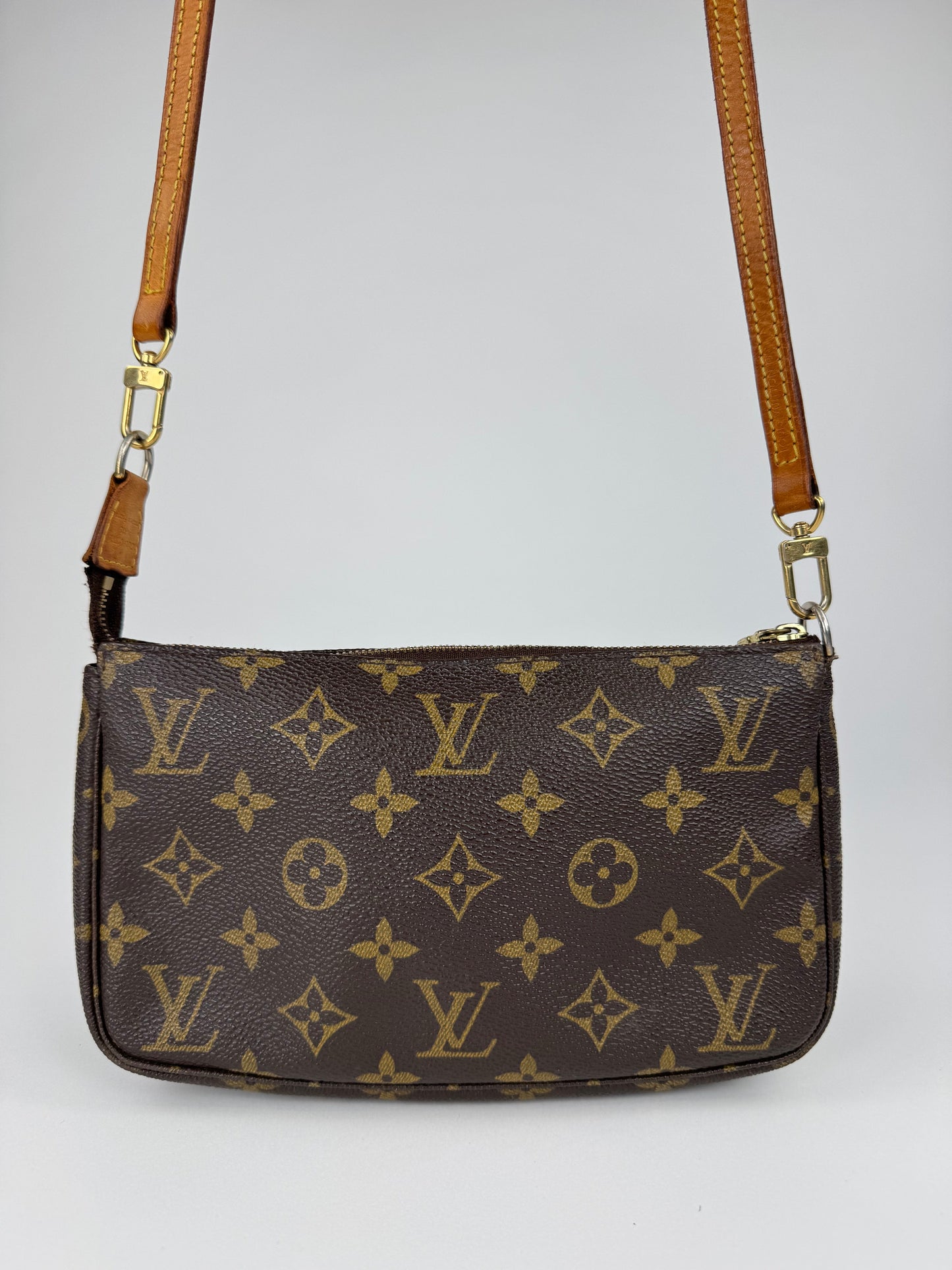 Louis Vuitton Pochette Accessories - respace.studio