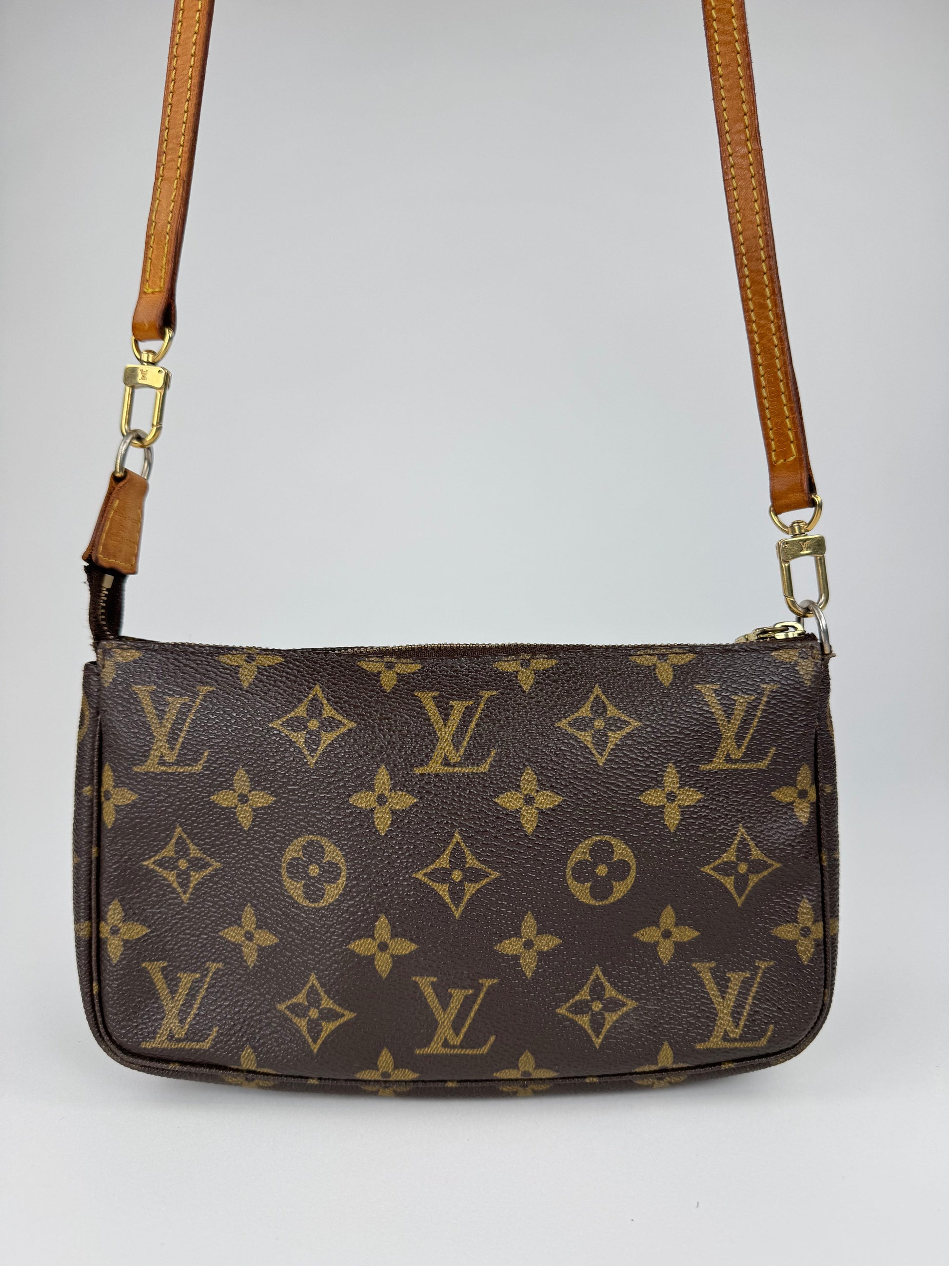 Louis Vuitton Pochette Accessories - respace.studio